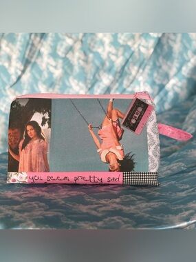 OLIVIA RODRIGO you seem pretty sad for a girl so in love small bag with charm